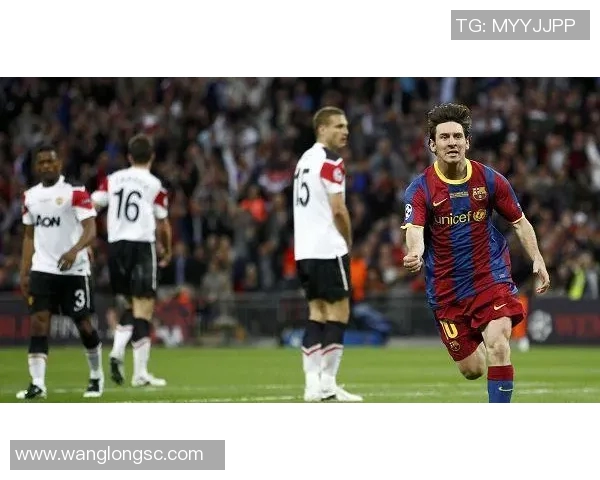 22号球衣足球明星的传奇故事与辉煌成就揭秘 22号球衣足球明星的传奇故事与辉煌成就揭秘