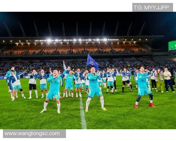 团结拼搏共铸辉煌香港足球明星队歌激励我们勇往直前的精神之歌 团结拼搏共铸辉煌香港足球明星队歌激励我们勇往直前的精神之歌