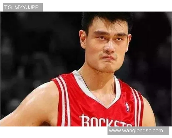 姚明心中的足球巨星是谁他对他们的看法与期待